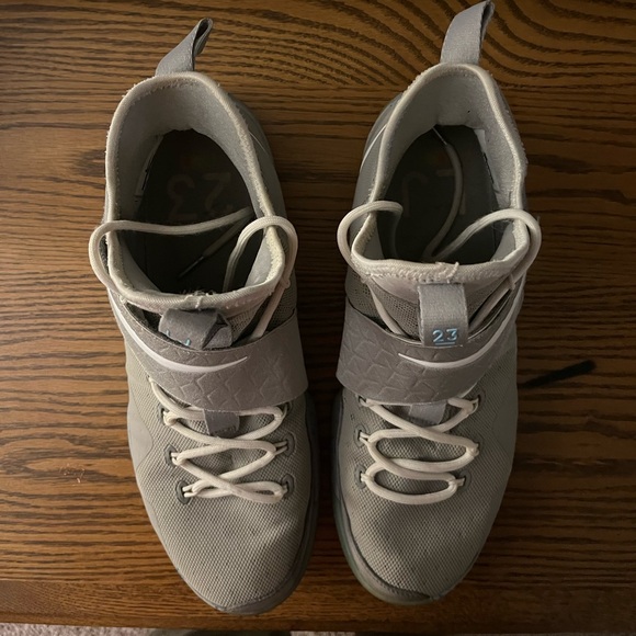 Lebron 14- “MAGS” Back to The Future” Size 13 - Picture 3 of 4